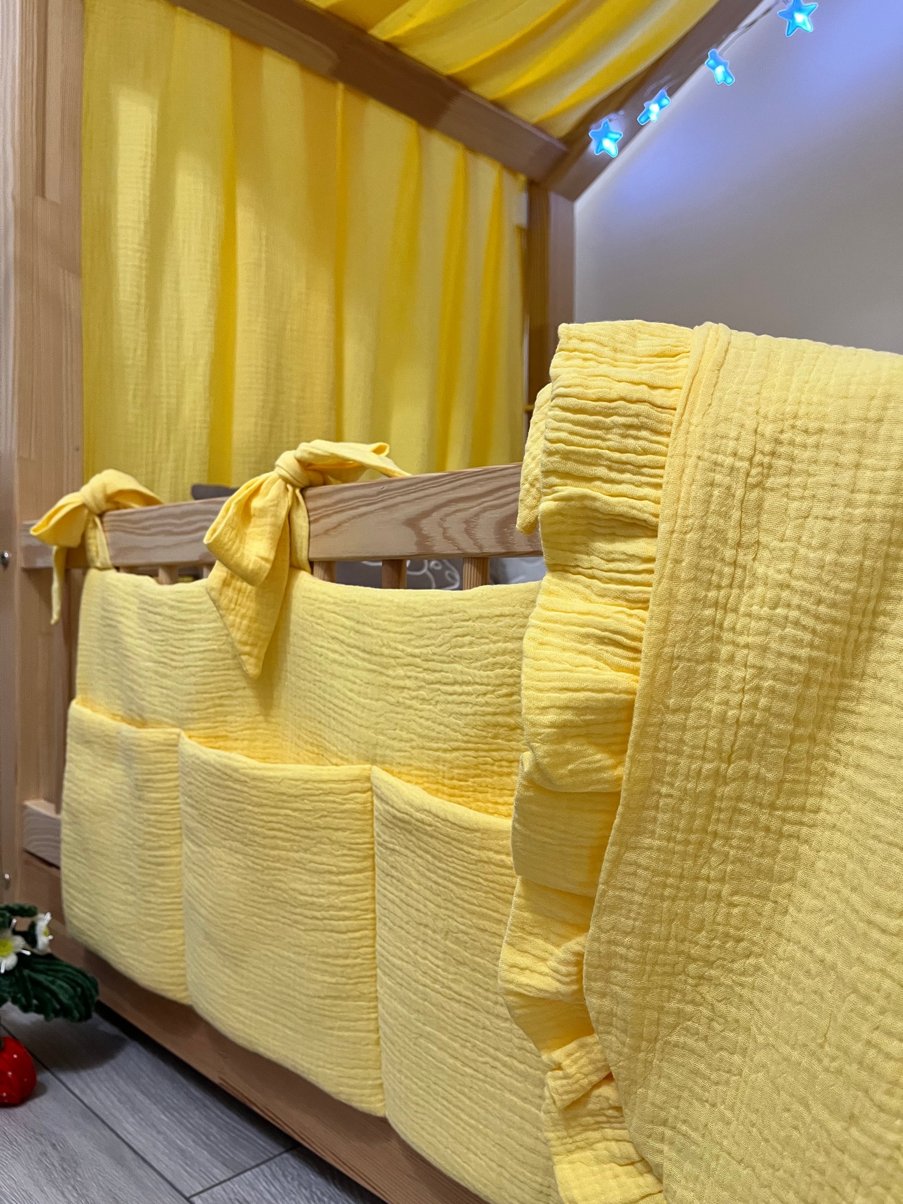 Gesteppte Musselin-Decke mit Rüsche 80 x 100 cm