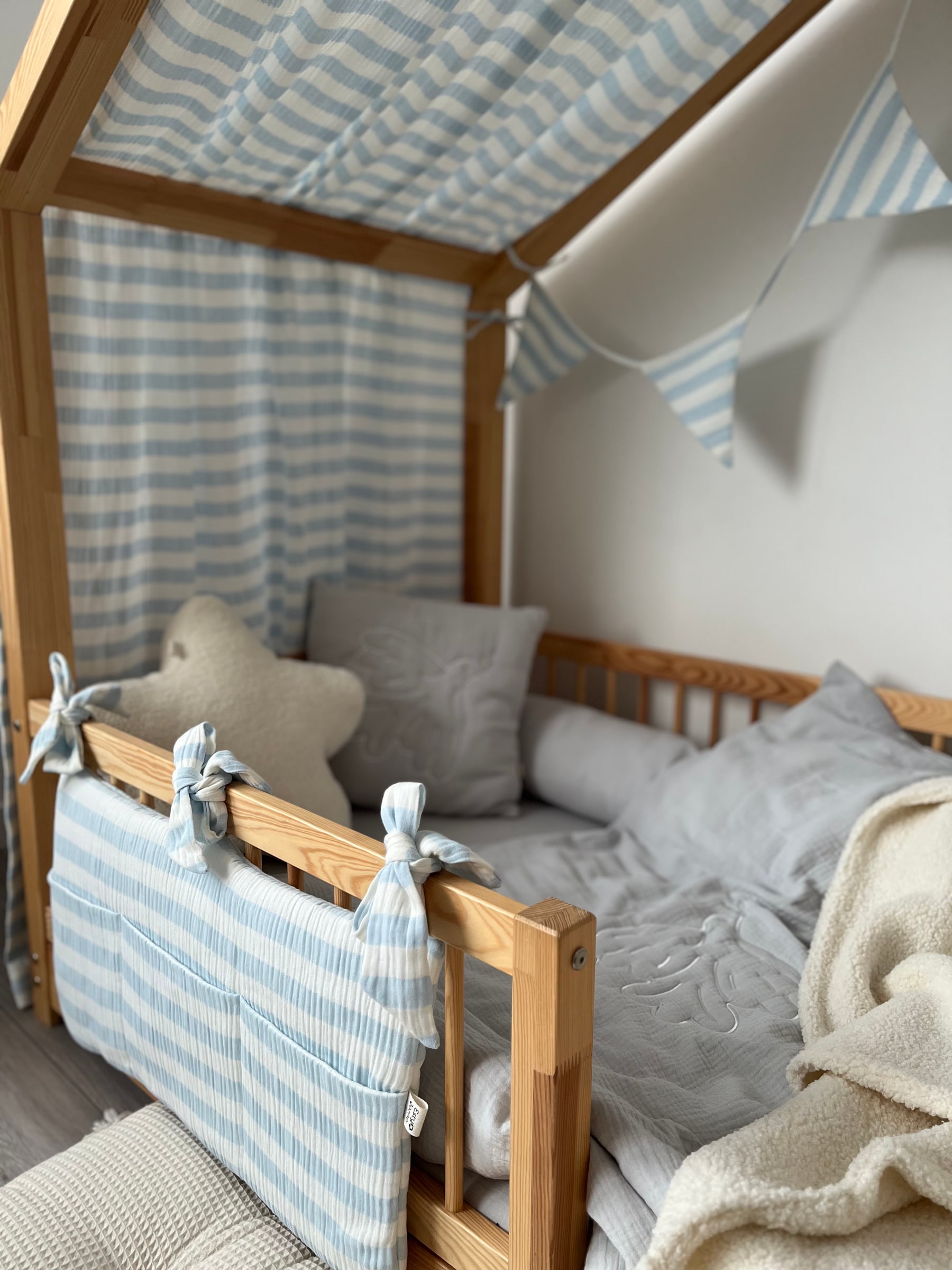 Decorative Blue Striped Muslin Garland 250 cm